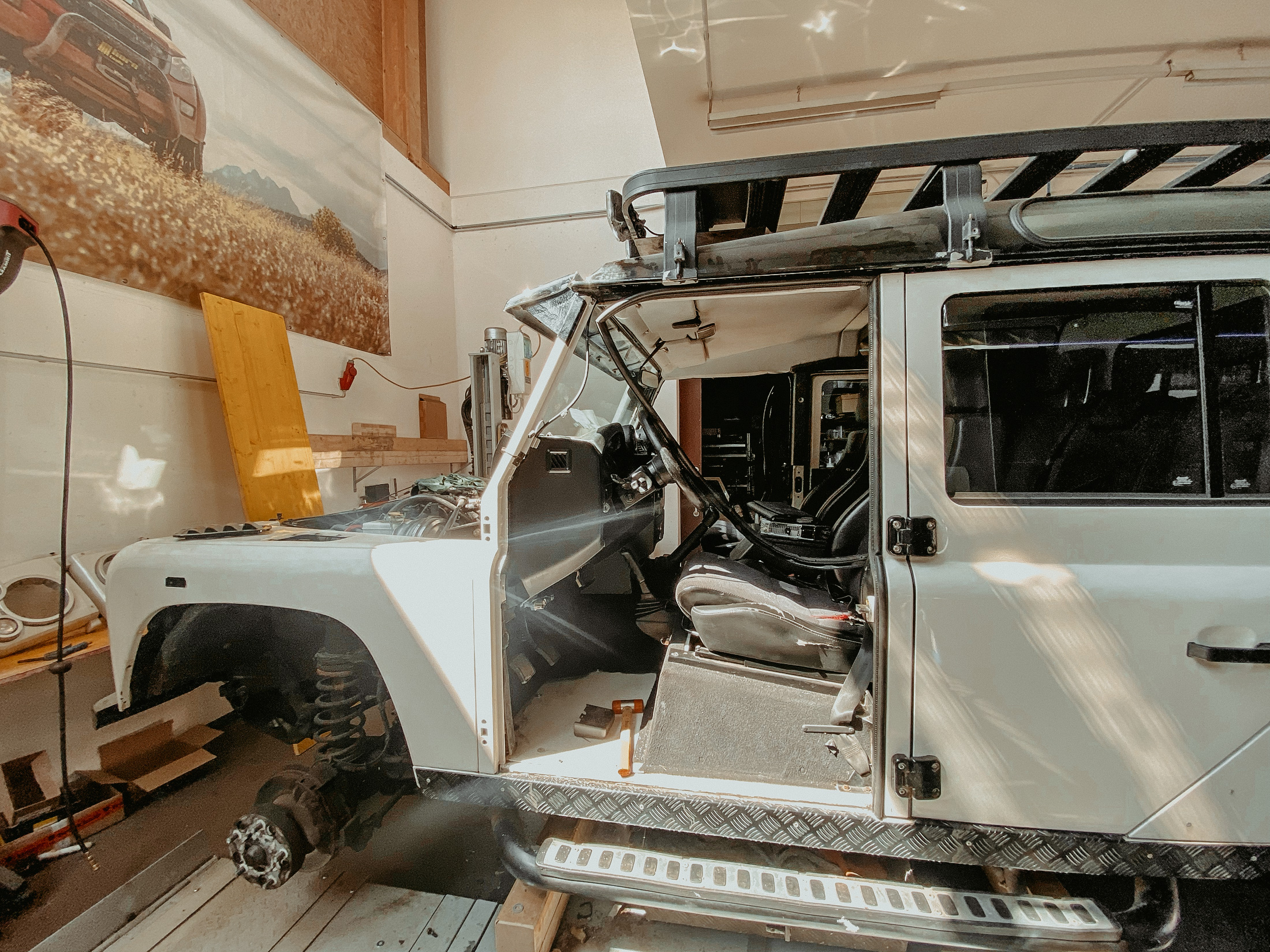 Bulkhead ersetzen am Defender 110 Td4 — Arbeitsschritt 11 von 13