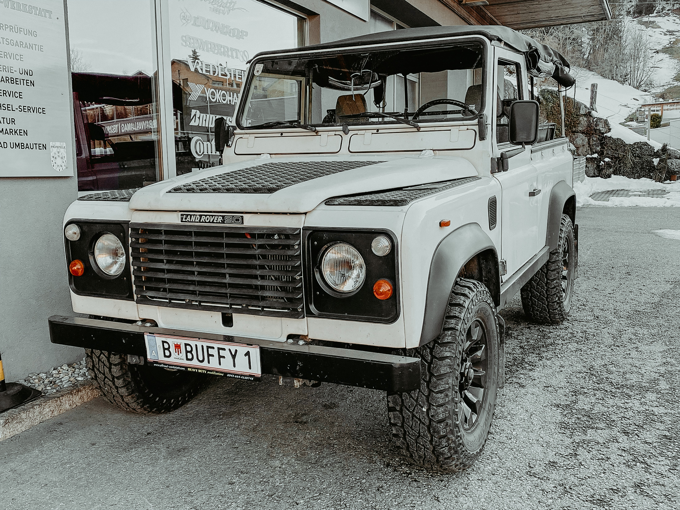 LR 90 Cabrio am Land Rover 90 Cabrio — Nachher-Aufnahme 1 von 3