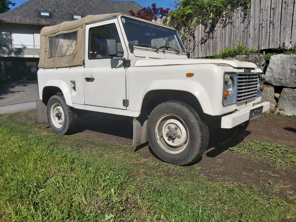 LR 90 Cabrio am Land Rover 90 Cabrio — Vorher-Aufnahme 1 von 3