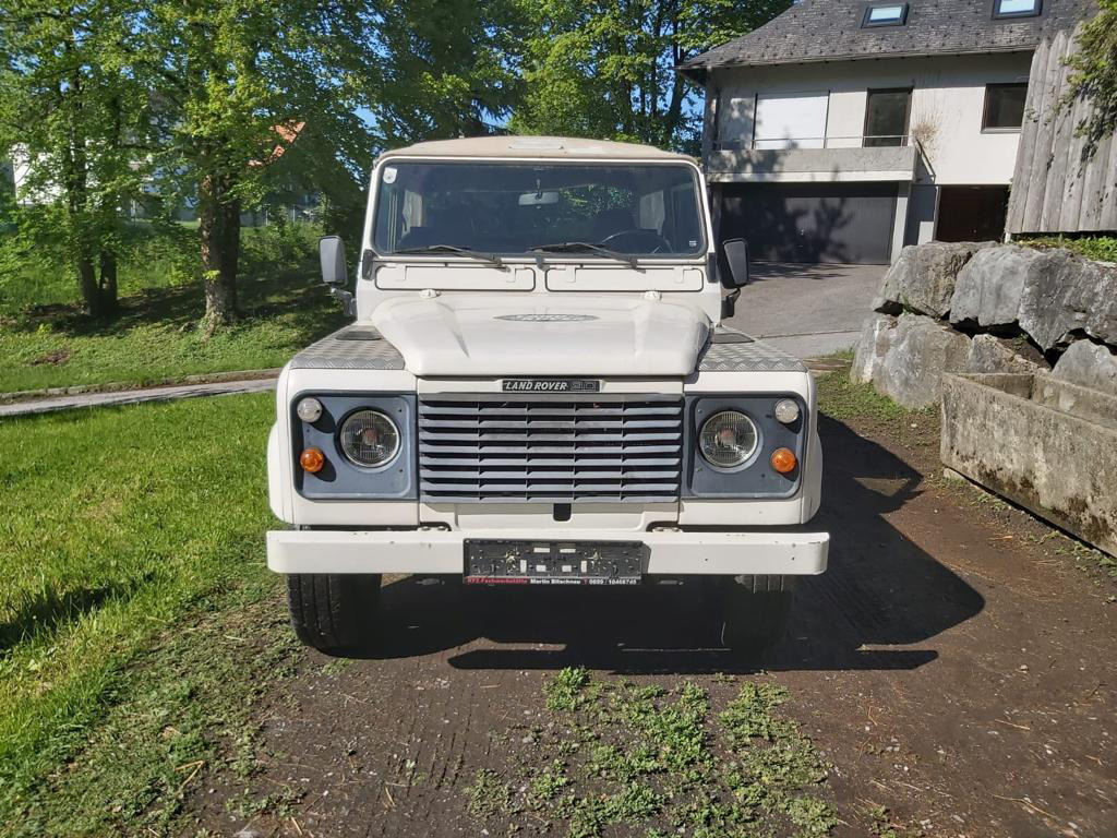LR 90 Cabrio am Land Rover 90 Cabrio — Vorher-Aufnahme 2 von 3