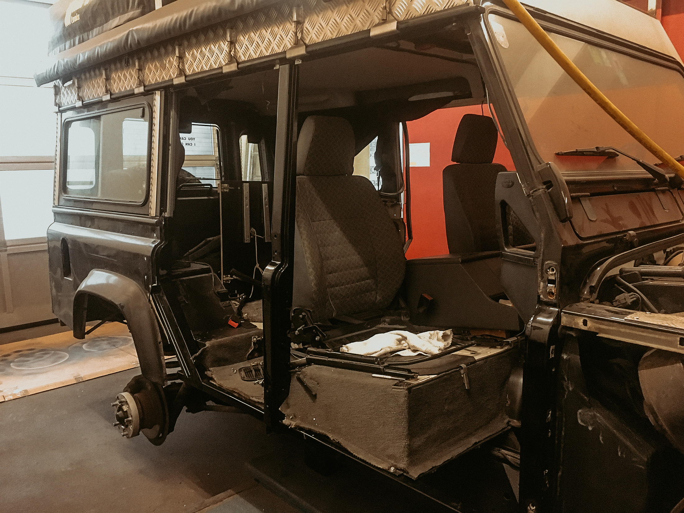 Rostbehandlung am Defender 110 Td5 — Arbeitsschritt 16 von 16
