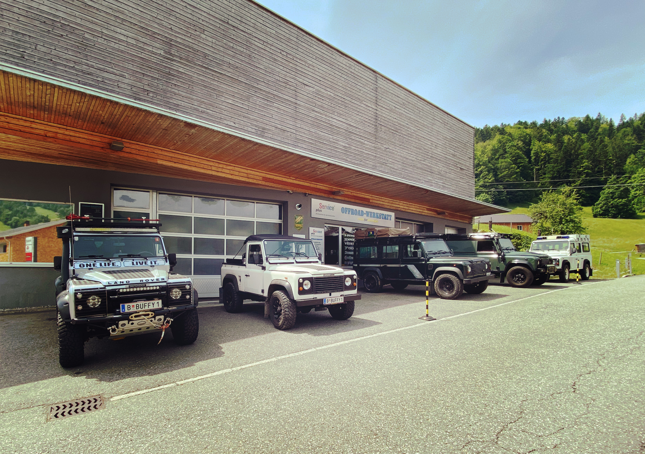 Außenansicht der Offroad Werkstatt in Hittisau